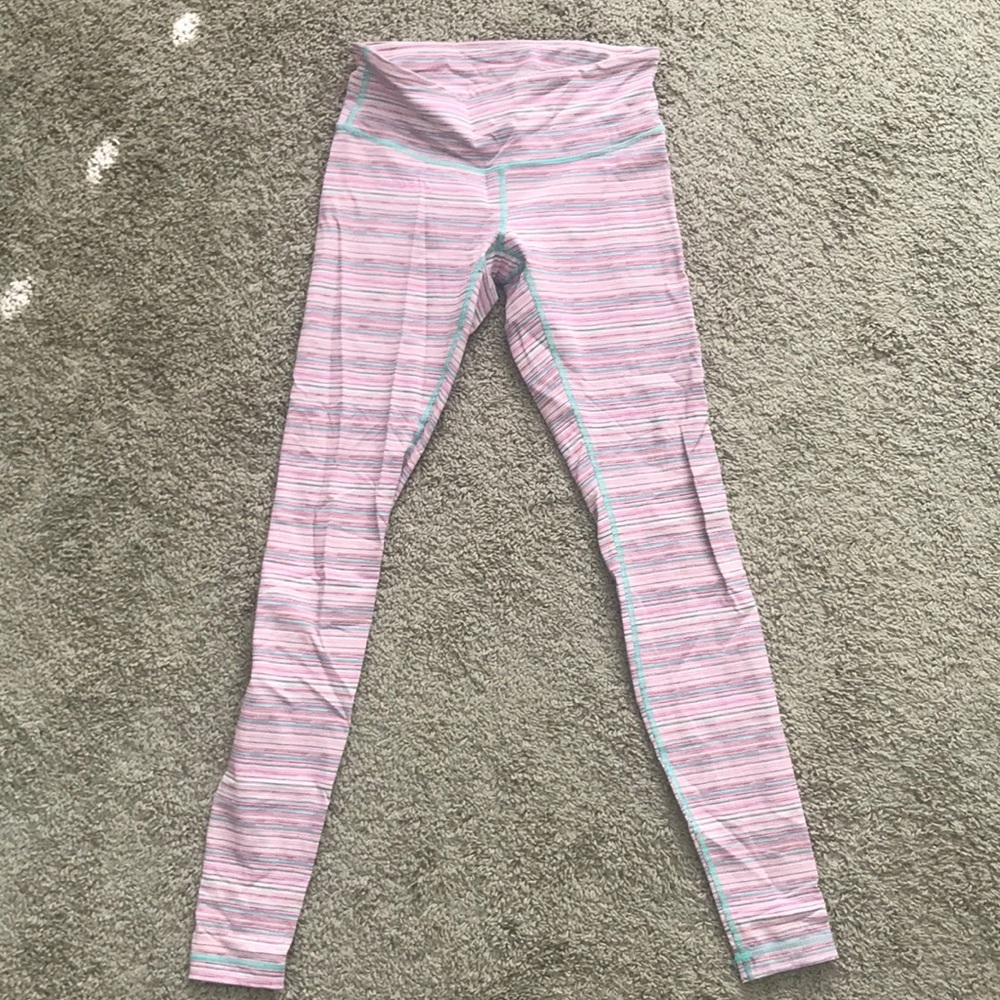 Lululemon size 6 multicolor leggings.